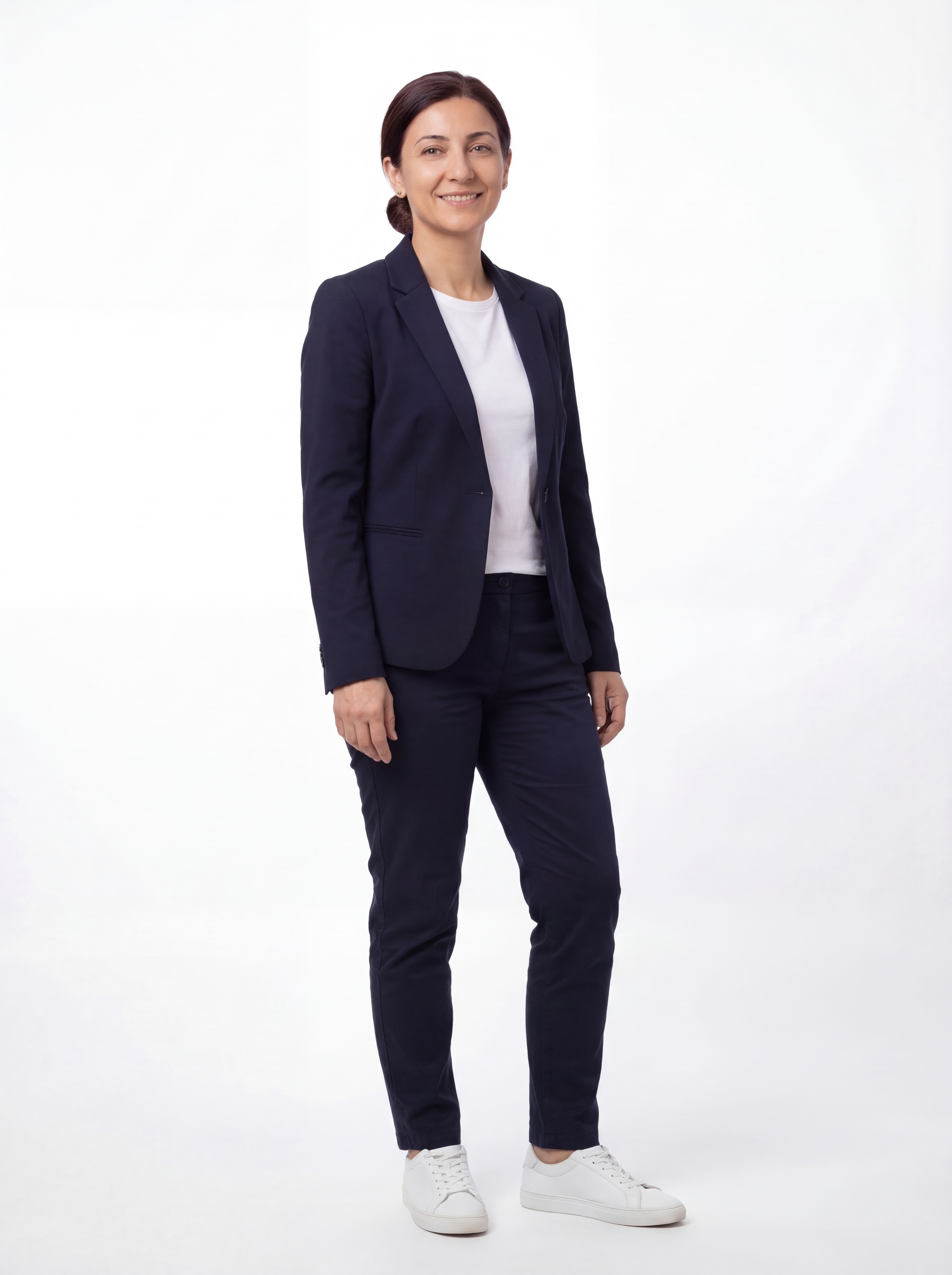 Assoc. Prof. Ayşe Nil Erdem — casual (low)