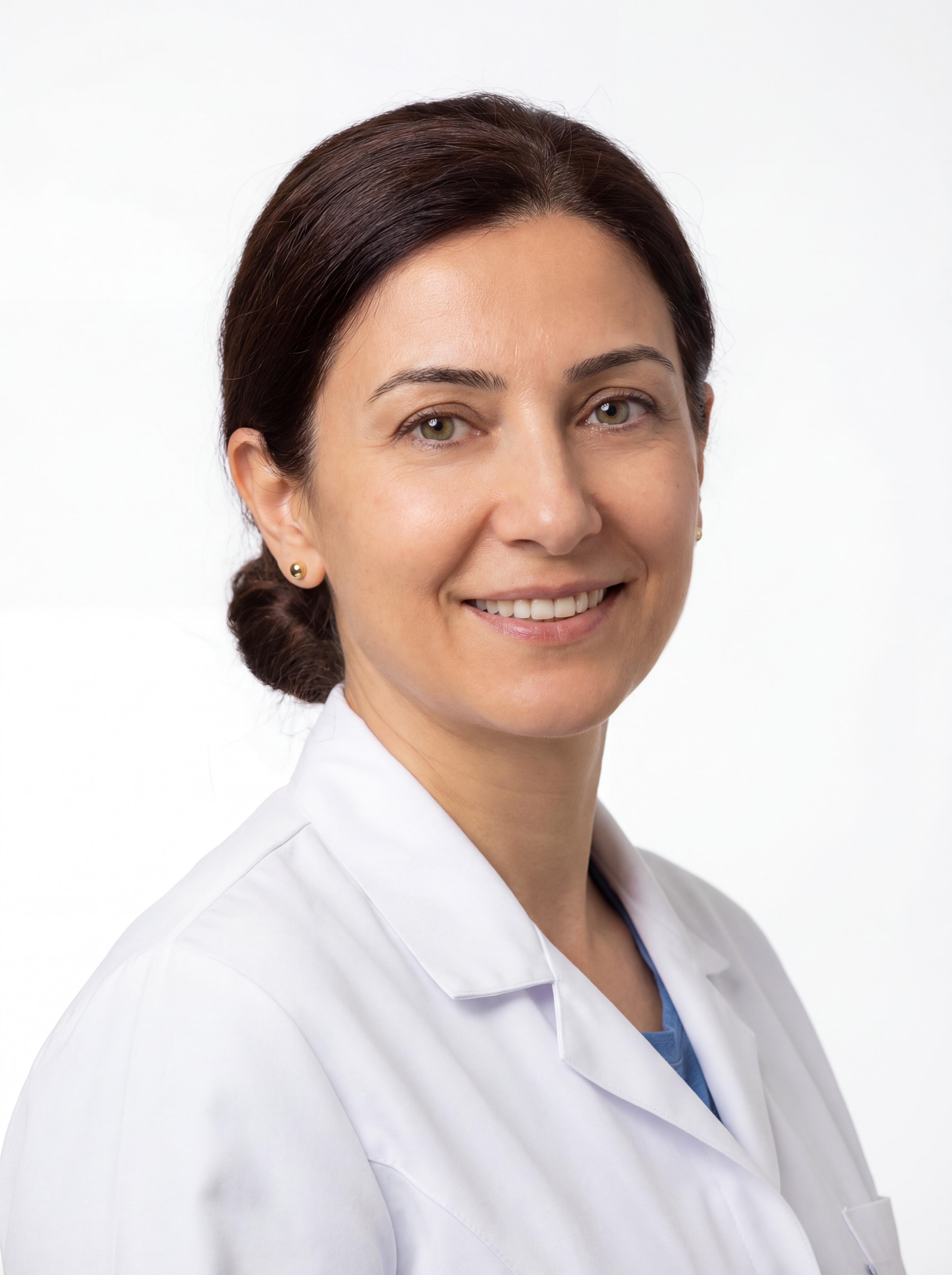 Assoc. Prof. Ayşe Nil Erdem — Portrait (Front)