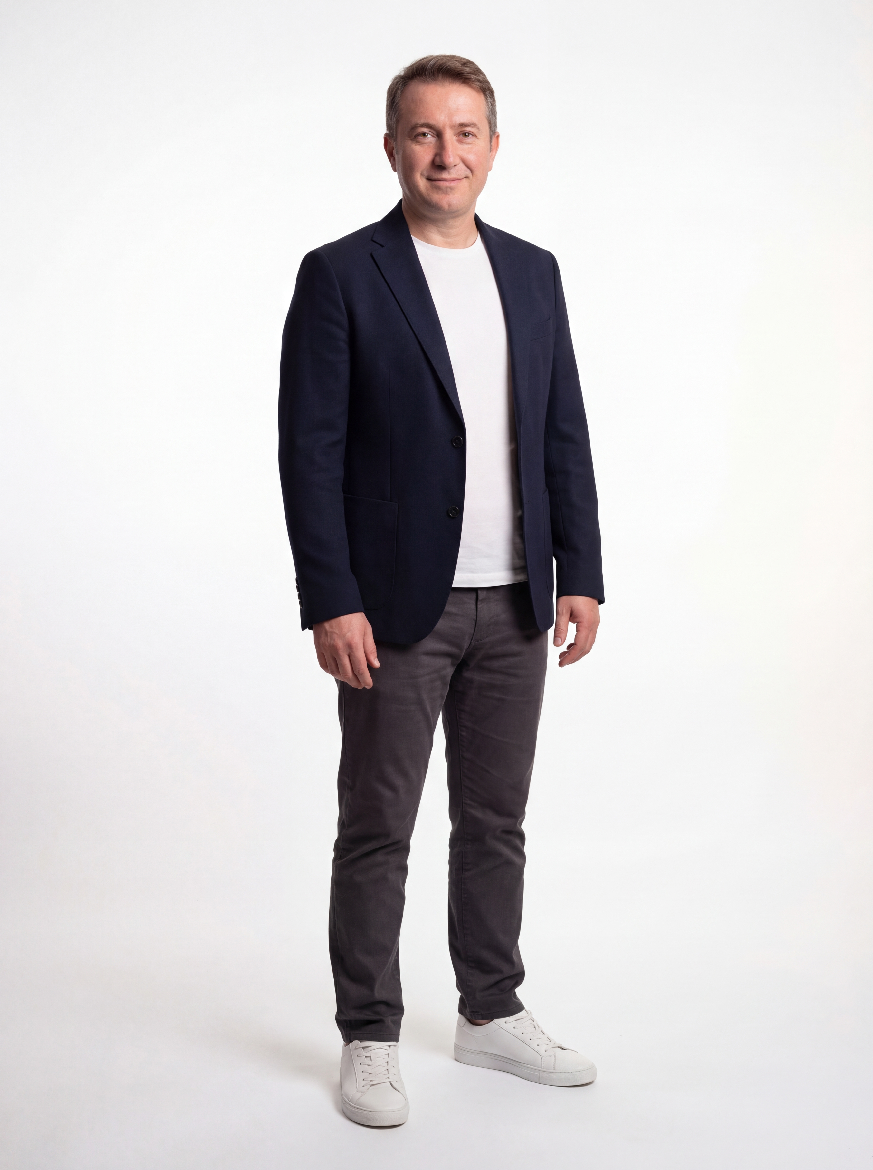 Dr. Barış Onur Yılmaz — casual (Front)